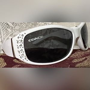 Coach sunglasses with case and cloth
